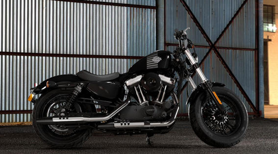 Sportster Forty-Eight Modell 2016 in Vivid Black