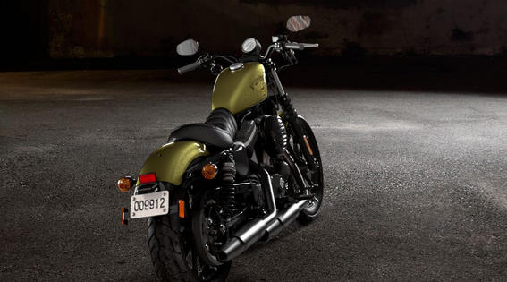 Sportster XL 883 Iron Modell 2016 in Olive Gold