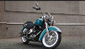 Softail Deluxe Modell 2017 in Crushed Ice Pearl & Frosted Teal Pearl 