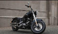 Softail Slim Modell 2017 in Vivid Black