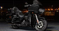 Road Glide Ultra Modell 2017 in Vivid Black