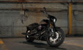 CVO Pro Street Breakout Limited Modell 2017 in Starfire Black / Starfire Black