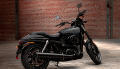 Street XG 750 Modell 2017 in Vivid Black Deluxe