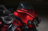 CVO Limited / Custom-Touring-Stil von Fender zu Fender