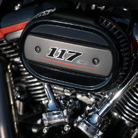 CVO Street Glide / Motor: Milwaukee-Eight Twin-Cooled 117