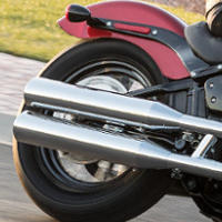 Softail Slim / Hardtail-Optik bei verdeckter Federung