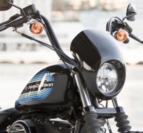 Sportster Iron 1200  / Schwarze Lenker&shyverkleidung