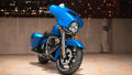 Street Glide Modell 2018 in Electric Blue