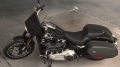 Softail Sport Glide Modell 2018 in Vivid Black