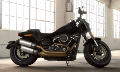 Softail Fat Bob Modell 2018 in Black Denim Softail Fat Bob Modell 2018 in Black Denim