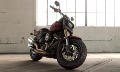 Softail Fat Bob Modell 2018 in Red Iron Denim Softail Fat Bob Modell 2018 in Red Iron Denim