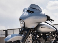 Street Glide Special / Batwing-Verkleidung