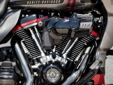 CVO Road Glide / Motor: Milwaukee-Eight Twin-Cooled 117