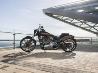 Softail Breakout / Schlank, flach, gereckt. Und leichter