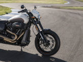 Softail FXDR 114 / Telegabel mit Rennsport-Technologie