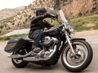 Sportster Super Low 1200 T / Perfektes Handling, agile Wendigkeit