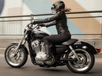 Sportster XL 883 SuperLow / Leichte, agile Manvrierbarkeit