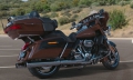 CVO Limited Modell 2019 in Auburn Sunglo & Black Hole with Rich Bourbon