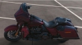 CVO Street Glide Modell 2019 in Black Forest & Wineberry