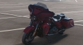 CVO Street Glide Modell 2019 in Black Forest & Wineberry