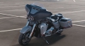 CVO Street Glide Modell 2019 in Charred Steel & Lightning Silver