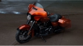 Street Glide Special Modell 2019 in Scorched Orange / Black Denim