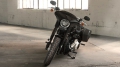 Softail Sport Glide Modell 2019 in Vivid Black