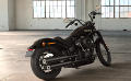 Softail Street Bob Modell 2019 in Vivid Black