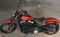Softail Street Bob Modell 2019 in Wicked Red / Twisted Cherry