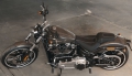 Softail Breakout Modell 2019 in Industrial Gray