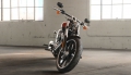 Softail Breakout Modell 2019 in Scorched Orange / Black Denim