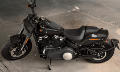 Softail Fat Bob Modell 2019 in Vivid Black