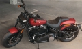 Softail Fat Bob Modell 2019 in Wicked Red Denim