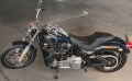 Softail Low Rider Modell 2019 in Midnight Blue