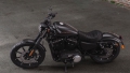 Sportster XL 883 Iron Modell 2019 in Silver Flux / Black Fuse