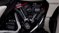 CVO Road Glide / Motor: Milwaukee-Eight Twin-Cooled 117