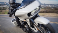 CVO Road Glide / High-Performance-Federung