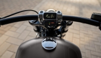 Softail Breakout / Digitalanzeige in der Lenkerklemme