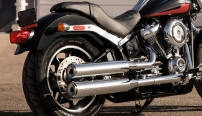 Softail Low Rider / Stilvoll gestalteter Shotgun-Auspuff