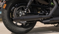 Sportster Iron 1200  / Geschwrzter, ver&shyjngter Auspuff