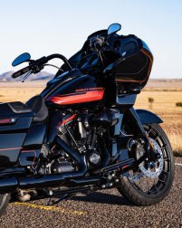 CVO Road Glide / Custom-Touring-Stil von vorn bis hinten