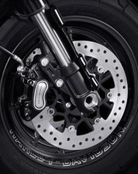 Softail Fat Bob 114 / Doppel-Scheiben&shybremsen vorn