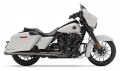 CVO Street Glide Modell 2021 in Great White Pearl