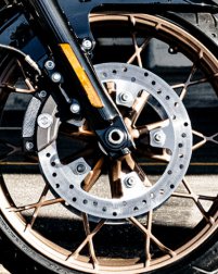 Street Glide ST / Reflex Linked Brembo-Bremsen, kurven&shyoptimiertes ABS