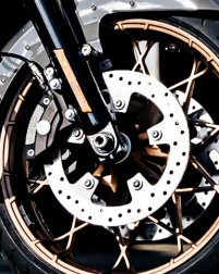 Road Glide ST / Reflex Linked Brembo-Bremsen, ABS