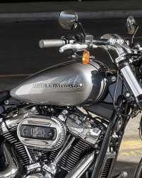 Softail Breakout / 13,2-Liter-Tank