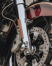 Anniversary CVO Road Glide LTD / High-Perfor&shymance-Federung