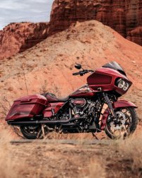 Anniversary Road Glide Special / Gestreckte, gerumige Koffer