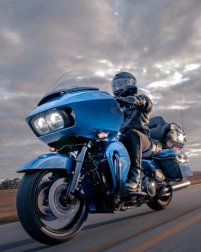 Road Glide Limited / Kurvenoptimiertes Surplus zur Fahrsicherheit