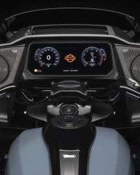 Road Glide / Skyline OS Infotainment